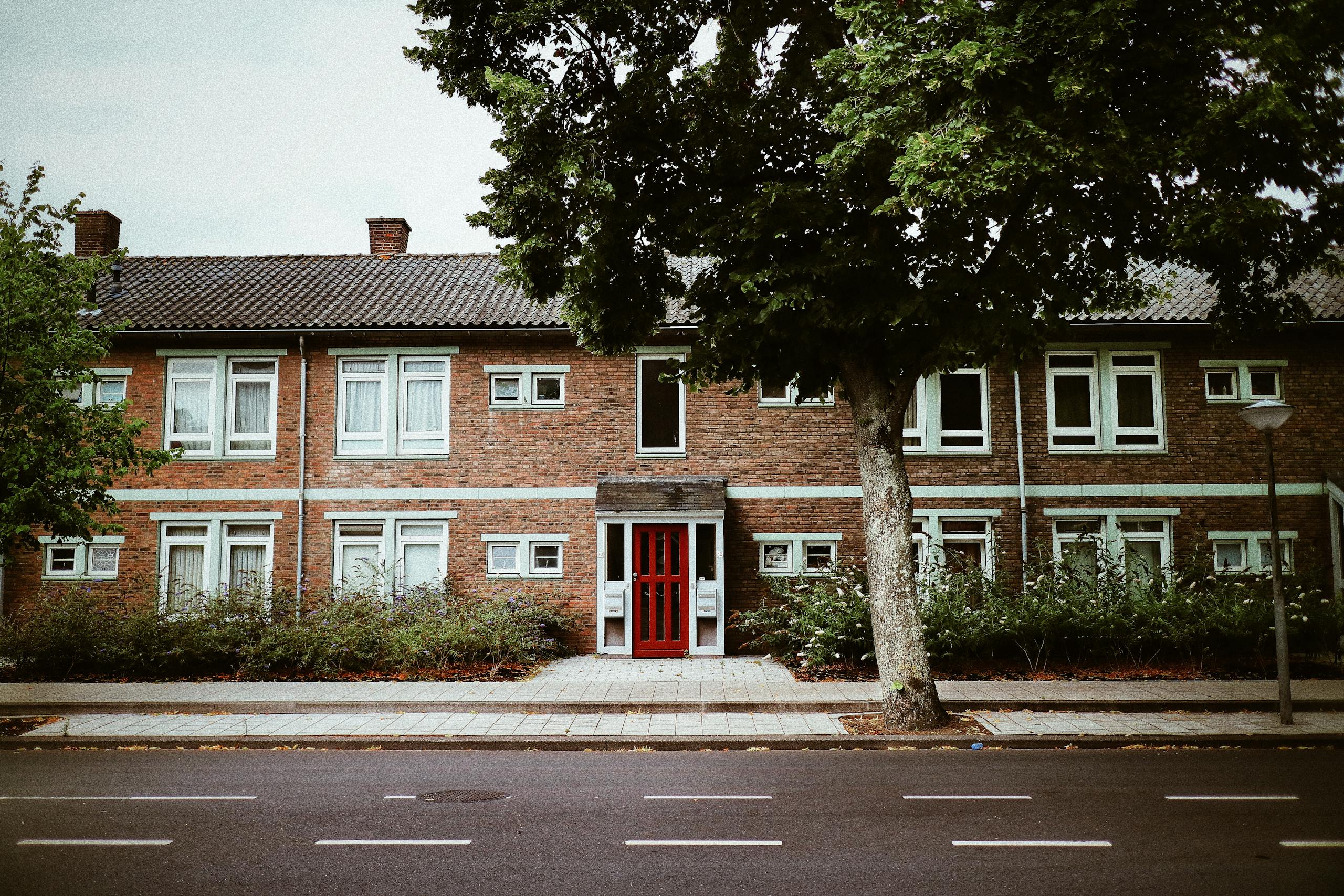 Renting vs. Buying Property in the Netherlands: Which Is Better for Expats?